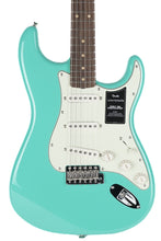 Load image into Gallery viewer, New Fender Vintera III Early '60s Stratocaster Seafoam Green
