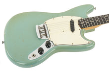 Load image into Gallery viewer, 1964 Fender Musicmaster Daphne Blue