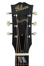 Load image into Gallery viewer, New Gibson Custom Shop 1942 Banner Southern Jumbo TRG Stinger Series Ebony 21964070