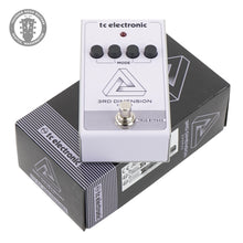 Load image into Gallery viewer, Used TC Electronic 3rd Dimension Chorus Pedal
