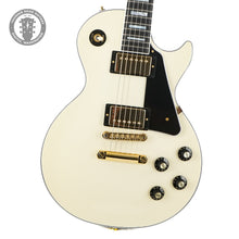 Load image into Gallery viewer, 2025 Gibson Les Paul Custom 70’s Tuxedo Buttercream Top
