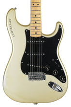 Load image into Gallery viewer, 1980 Fender 25th Anniversary Stratocaster Anniversary Silver Metallic
