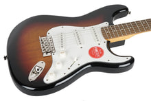 Load image into Gallery viewer, New Squier Classic Vibe '60s Stratocaster 3-Color Sunburst #ISSJ25000256
