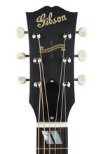 Load image into Gallery viewer, New Gibson Custom Shop 1942 Banner Southern Jumbo Sunburst
