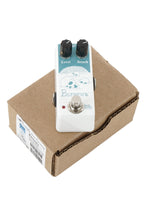 Load image into Gallery viewer, Used Earthquaker Devices Barrows Fuzz White
