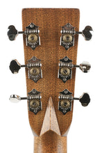 Load image into Gallery viewer, New Martin 000-28 Natural
