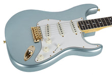 Load image into Gallery viewer, New Fender Custom Shop 1965 Stratocaster Deluxe Closet Classic Fire Mist Silver
