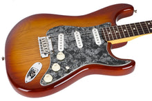 Load image into Gallery viewer, 2023 Fender American Professional II Stratocaster Sienna Sunburst
