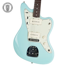 Load image into Gallery viewer, 2008 Fender &#39;62 American Vintage AVRI Thin Skin FSR Thin Skin Jazzmaster Daphne Blue
