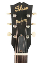 Load image into Gallery viewer, New Gibson Custom Shop 1942 Banner J-45 Vintage Sunburst Murphy Lab Light Aged
