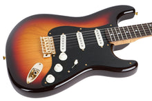 Load image into Gallery viewer, New Fender Custom Shop American Custom Stratocaster NOS 3-Color Sunburst
