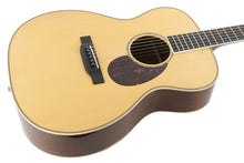 Load image into Gallery viewer, 2021 Martin Custom Shop OM-28 Style Carpatian Spruce / Madagascar Rosewood Natural
