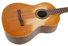 Load image into Gallery viewer, 1972 Gibson C-100 Classical Guitar
