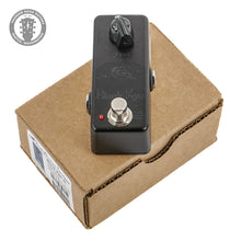 Load image into Gallery viewer, Used Earthquaker Devices Black Eye Jr. Pedal
