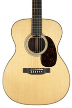 Load image into Gallery viewer, New Martin 000-28 Natural
