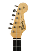 Load image into Gallery viewer, 2022 Fender Custom Shop LTD &#39;65 Stratocaster Journeyman Relic Silver Metal-Flake Sparkle
